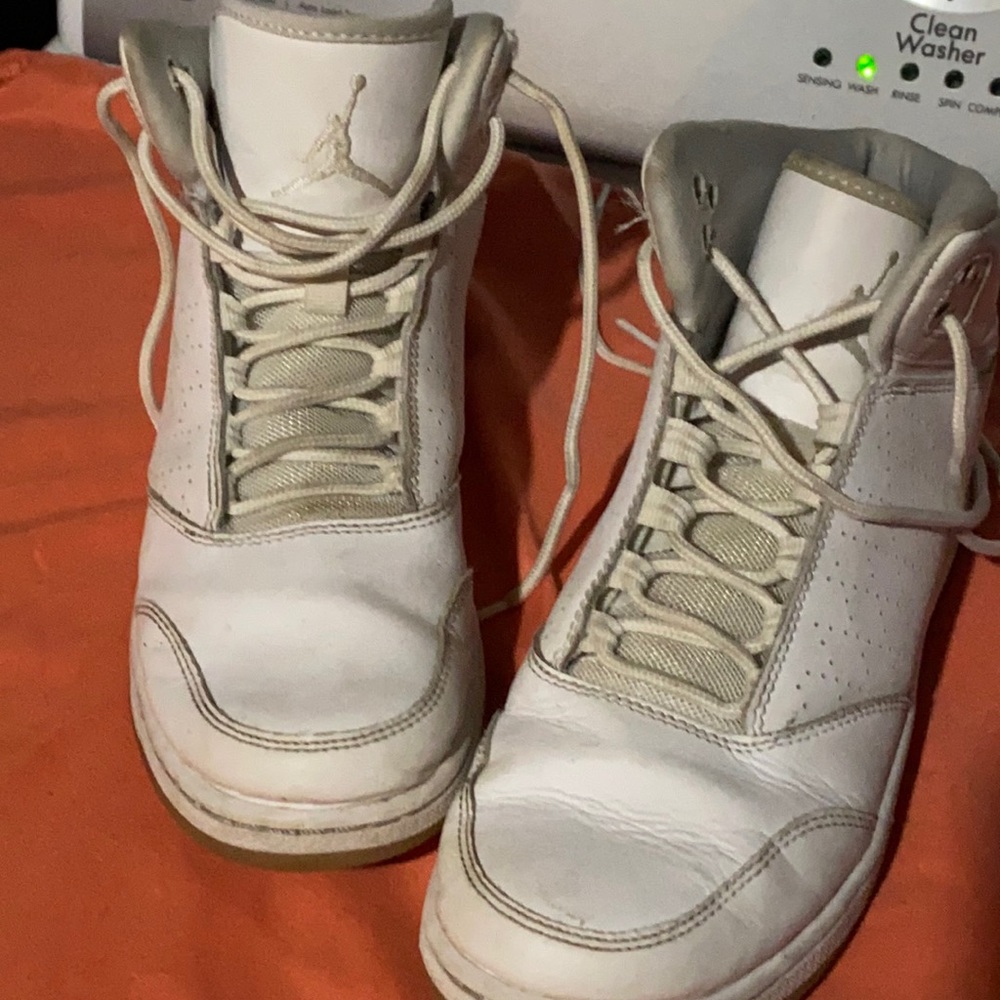 Jordan gym shoes, excellent condition.